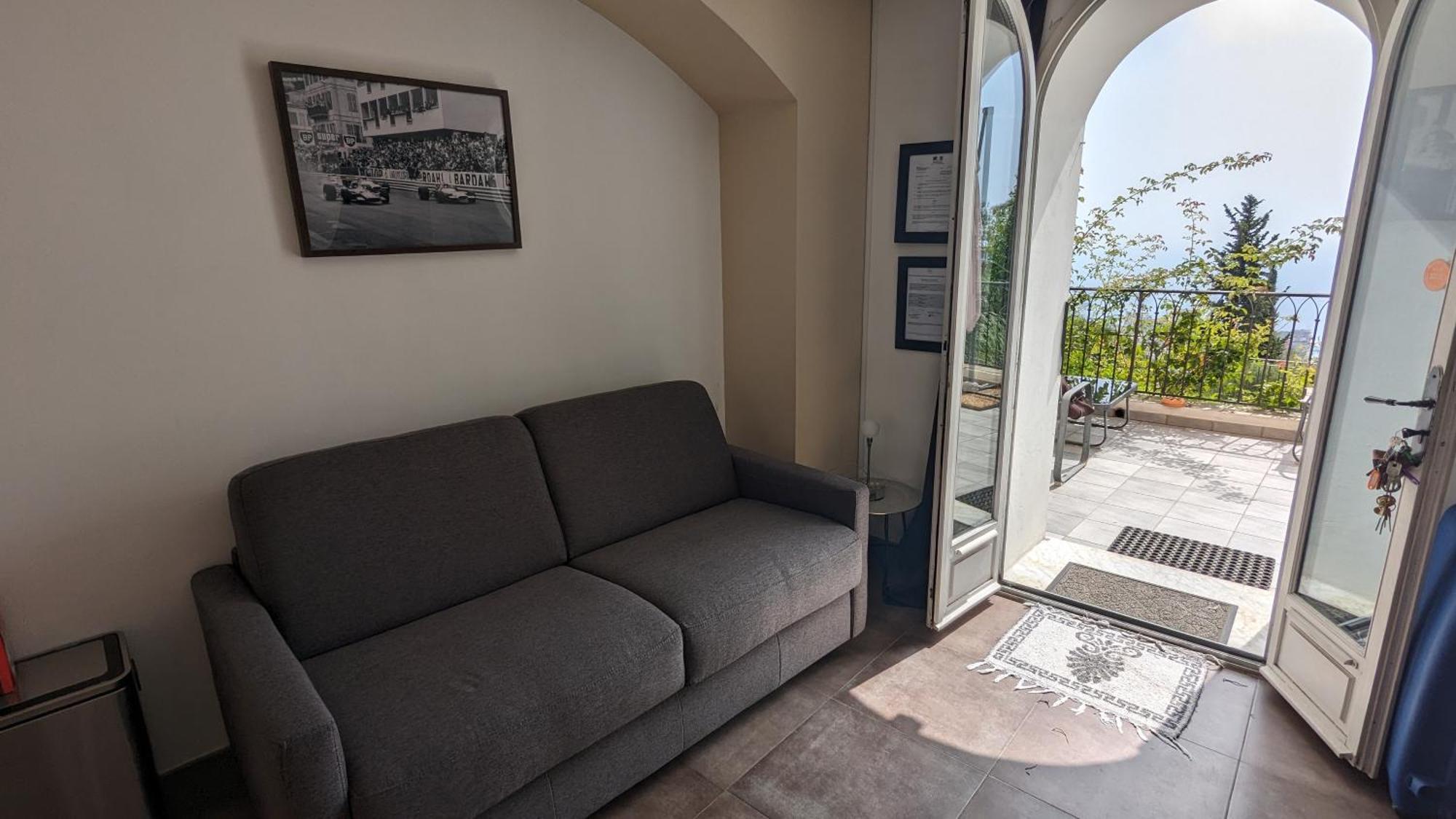 Le Mas D'Angeline, Vue Mer, Jardin Commun, Parking, Voiture Requise, 10 Min En Voiture De Monaco, Route Etroite, Pente Raide, Croisement Limite, Sea View, Shared Garden, Parking, Car Required, 10 Min Drive From Monaco, Narrow Steep Road, Limited Pass Босолей Екстер'єр фото