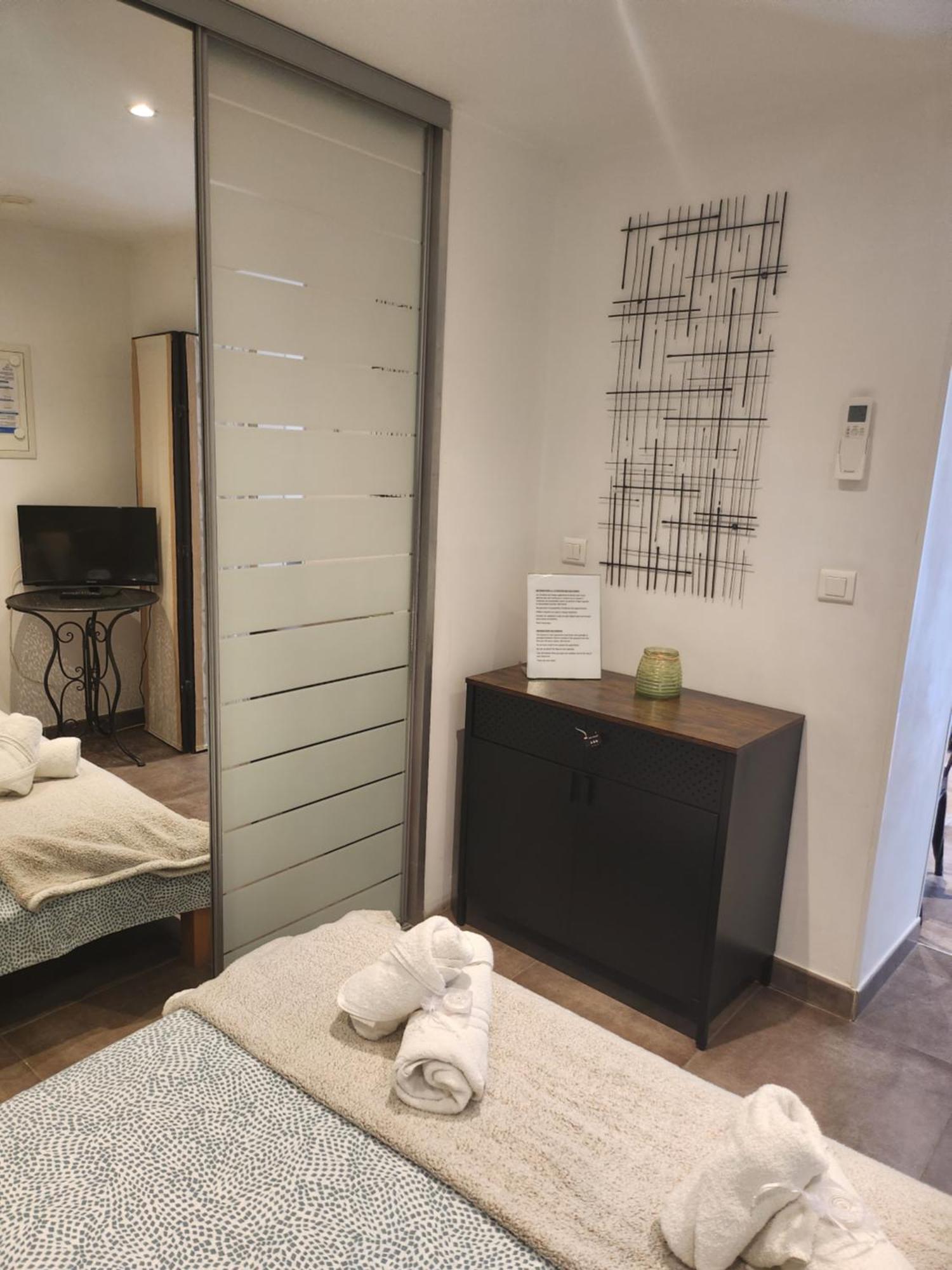 Le Mas D'Angeline, Vue Mer, Jardin Commun, Parking, Voiture Requise, 10 Min En Voiture De Monaco, Route Etroite, Pente Raide, Croisement Limite, Sea View, Shared Garden, Parking, Car Required, 10 Min Drive From Monaco, Narrow Steep Road, Limited Pass Босолей Екстер'єр фото