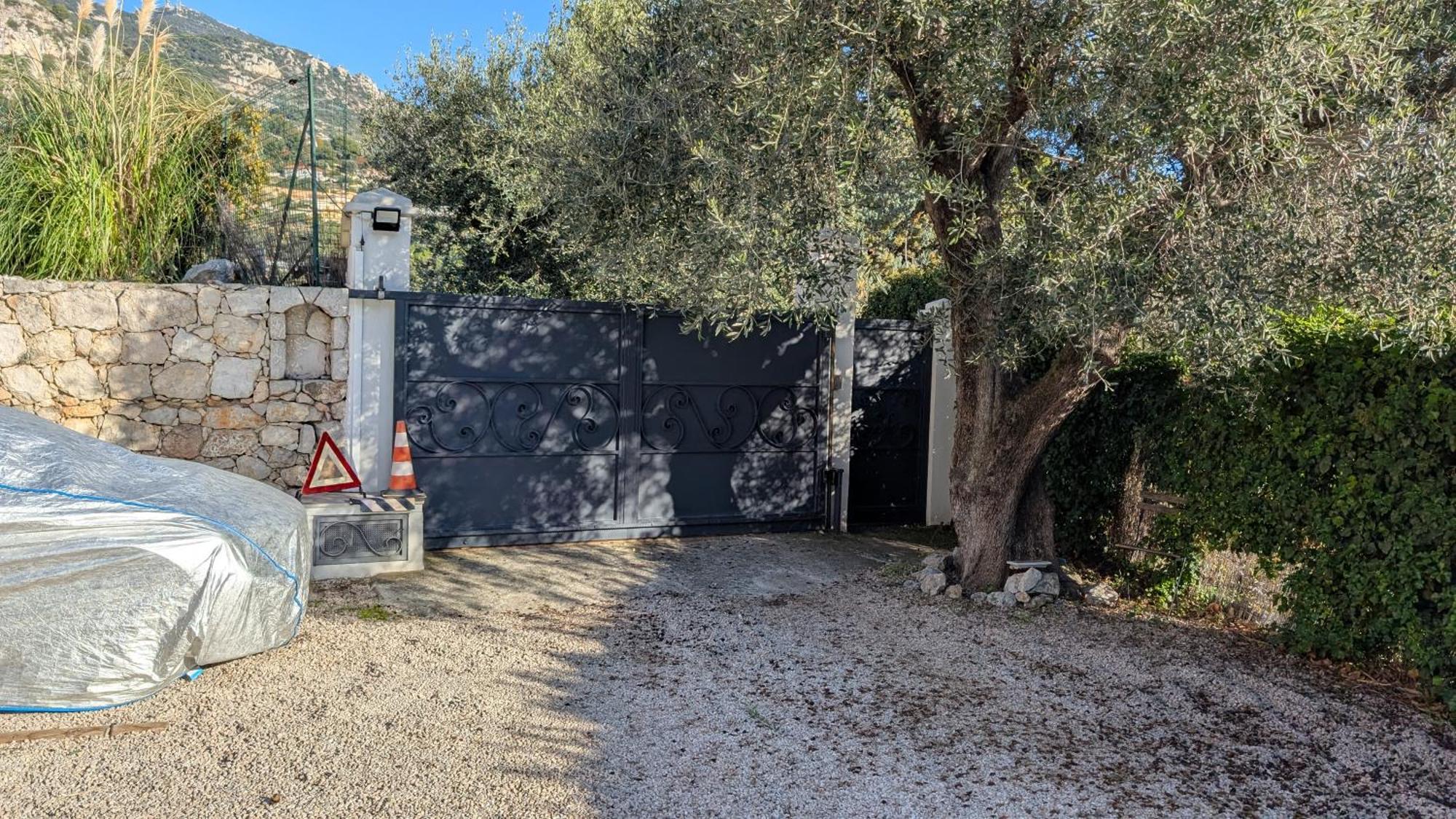 Le Mas D'Angeline, Vue Mer, Jardin Commun, Parking, Voiture Requise, 10 Min En Voiture De Monaco, Route Etroite, Pente Raide, Croisement Limite, Sea View, Shared Garden, Parking, Car Required, 10 Min Drive From Monaco, Narrow Steep Road, Limited Pass Босолей Екстер'єр фото